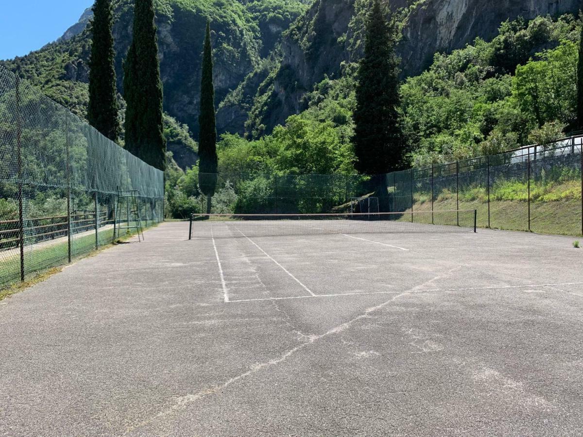 Sky&Pool Dom Apartment Riva del Garda Exterior foto